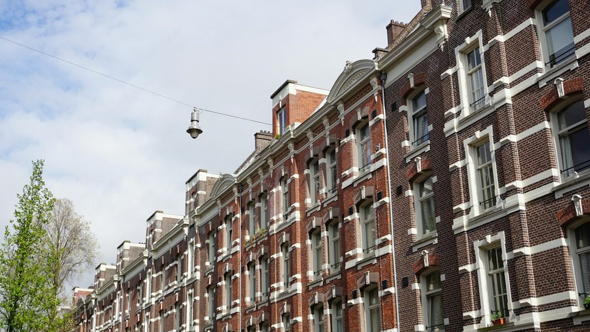 Hypotheekrentes bereiken jaarrecord: wat betekent dit voor huizenkopers?